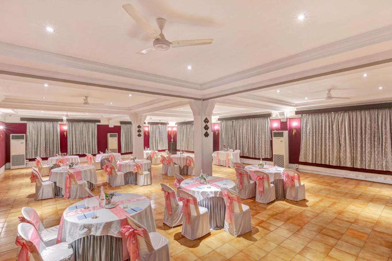 Club Mahindra Acacia Palms Hotel Kolva Kültér fotó