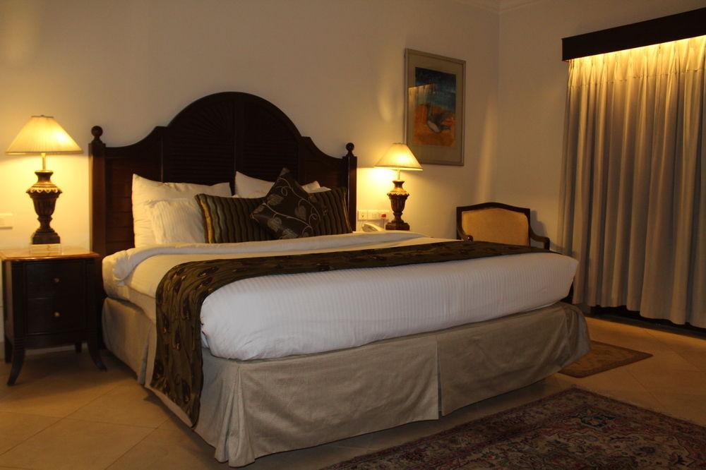 Club Mahindra Acacia Palms Hotel Kolva Kültér fotó
